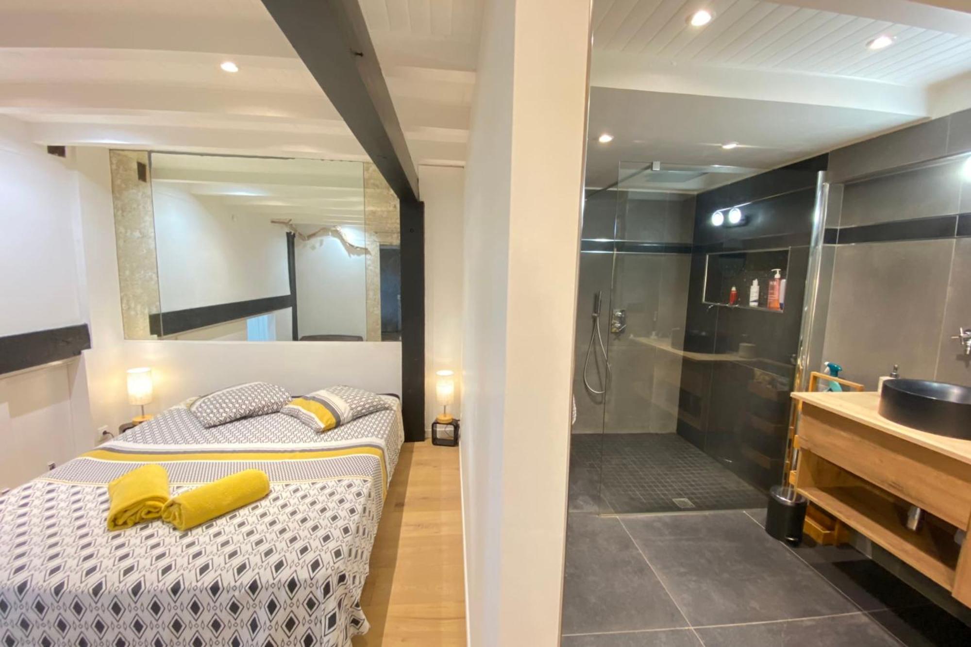 06bx Superb Loft - 100m2 - 6 People Appartamento